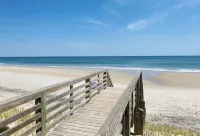 Weekend Seaclusion, Linens, Snacks & Sea Included