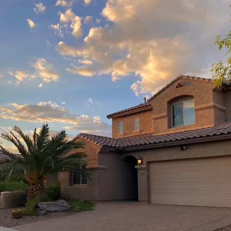 Private Heated Pool - Pool Heat Incl'D, Fire-Pit, Pool Table, Bar, Dog-Friendly!