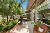 Riverfront Paradise at Redrock Villa