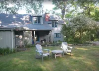 NEW! ROMANTIC STORYBOOK COTTAGE Peaceful, Historic, Private, Charming