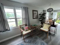 Cozy Bristol Jungalow Apartment- 2 blocks from King College - 2 bd/1 bath