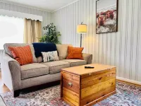 Annie's Abode - Downtown LC