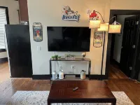 523 B - Downtown Apartment Historic Hotel Hotels in Middle Creek