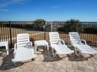 Beautiful 7 BD oceanfront house with a private pool located on the Golden Mile - Private Pools