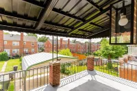 Spacious Charming DC Row House + Free Parking-Sleeps 17 Guests Hotels near Benning Park