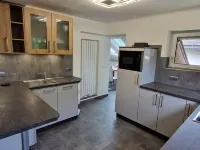 Haus am Wald Ruhig Gelegene Ferienwohnung mit Großem Garten Hotels in Tabarz