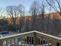 1 HR NYC Getaway Awesome Newly Renovated Home on 4 Acres, Stunning Views