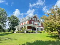 Eagle Spring Farm House Near Penn State Football