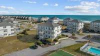 Oceanview, poolside, 2BR/2B condo sleeps 6