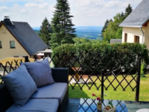 The world at home - Holzhaus Schöneck シェーネックのホテル