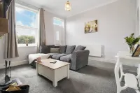 Cosy Green End Retreat