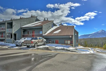 Newly Remodeled Condo Near Slopes, Access to Pool/Hot Tub, 5 Min to Town, Grill!