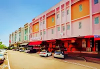 RS Hotel Desa Cemerlang Tebrau Johor Jaya Hotel berhampiran Taman Pelangi Indah Lake & Park