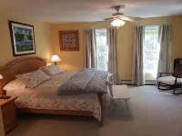 Welcome to Laurel Hill in Beautiful Manchester VT 5 Bedrooms Sleeps 10 EVCharger Hotels in Manchester