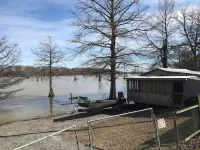 Fishing Cabin On Old Town Lake- Mississippi River/Oxbow Lake Hotels in Phillips County