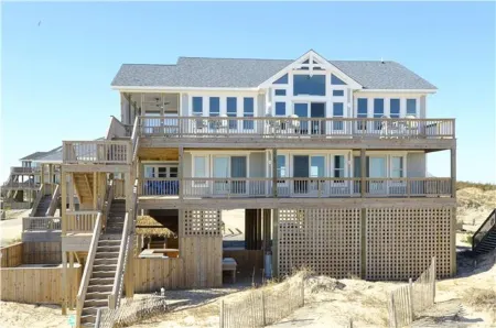 OceanfrontOasis w/Breathtaking Views! Pool w/TikiBar.Hottub.Guesthouse