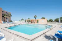 Direct Ocean View! 2 bed/2 bath beach retreat