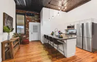 A Cleveland Modern and Historic Apartment Unit 105