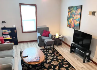 Cozy 2 Bedroom close to Cannon Valley Trail Hotels near Aliveo Military Museum