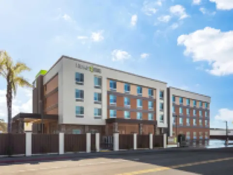 Home2 Suites by Hilton Eureka Hotels in Eureka