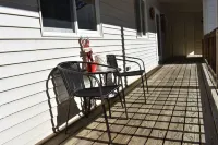 Cozy condo with private access to the Saco River