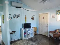 Charming Pet Friendly Cottage 1) in Downtown Port St Joe Hotel a Port St. Joe