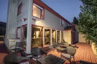 Keystone Resort Escape! Location! 360 Views, Trails, Snake River, HotTub, Pets