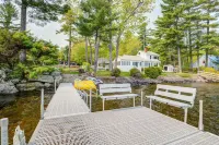 LOVELY, LUXURY, NEW BIG SEBAGO HOUSE, WATER ACCESS,INCLUDES DOCK & MOORING