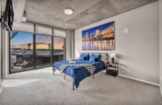 Lakeside Luxury Suite - Rock & Roll - Cle Flats - 2 Free parking Hotel a 