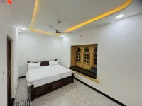 Hotel Golden Garh