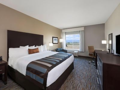 Super 8 by Wyndham Lynnwood