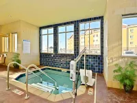 Holiday Inn Express & Suites WILLISTON by IHG - Bathtub