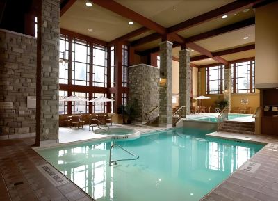 Indoor Swimming Pool DoubleTree Fallsview Resort & Spa by Hilton Niagara Falls Photo