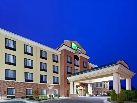 Holiday Inn Express & Suites Monroe by IHG Отели в г. Monroe County