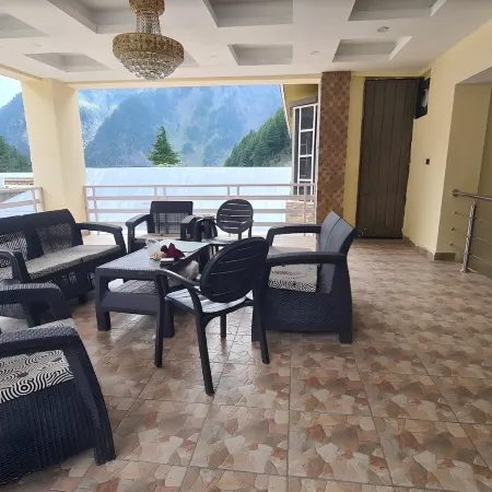 Nine Tree Hotel Naran