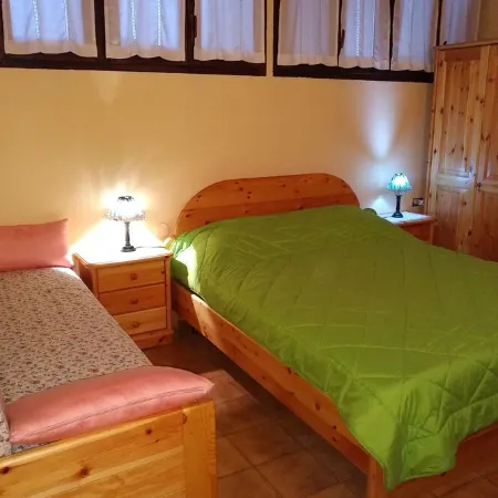 Ski Chalet Cervinia Martino Ski-in-Ski-Out 8p Apartment Sunny Spacious Wifi