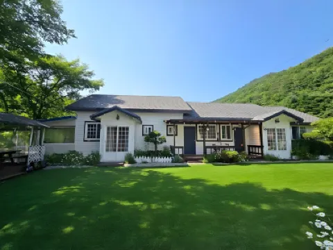 Heungjeong Valley 409 Pension Hotels near Country Herb Farm