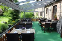 Landhaus Danielshof Hotels in Grevenbroich