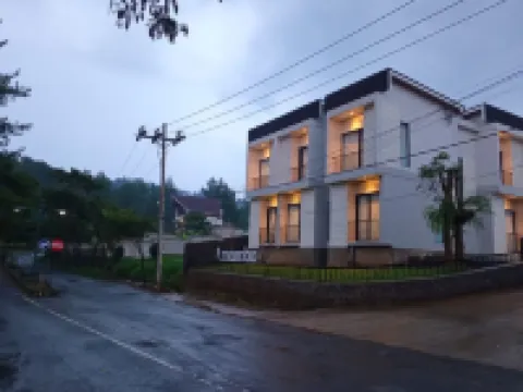 Mambo Resort Prigen 프리겐 호텔