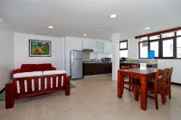 BAY VIEW HOUSE - GALAPAGOS APARTMENTS Hotels in 