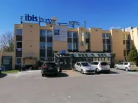 ibis budget Antony Massy (renovated 2024) Hotel dekat Les Baconnets