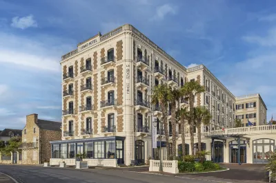 Hôtel Barrière le Grand Hôtel Dinard Hotels in Дінар