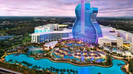 Beautiful Oasis in Fort Lauderdale Отели в г. Дейви