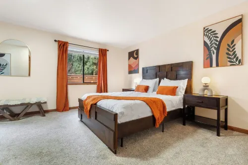 Riverfront w/Cedar Hot tub, Sauna, Movie Theatre Hotels in Snohomish County