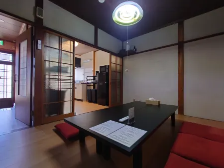 Takayama Stay Hiiragi Отели рядом с достопримечательностью «Takayama Jinya»