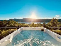 Lodges on Loch Ness - Jacuzzi