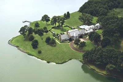 Kingsbay Mansion & Vacation Houses Hotels in Marion Station