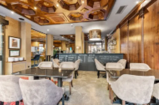 キングス ホテル ファースト クラス