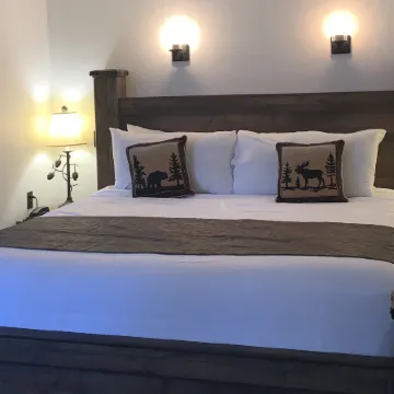 Adirondack Lodge Old Forge