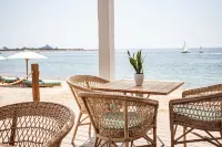 Is Molas Resort - Sea View